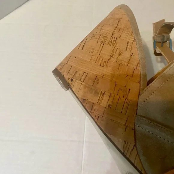 Nine West wedge sandals open toe red patent cork heel suede like upper size 8.5 - Picture 8 of 11